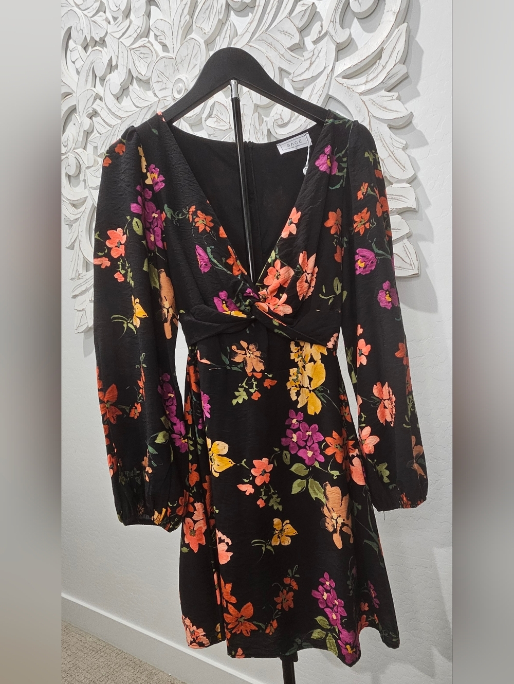 Sage Black Floral Tie-Waist Mini Dress with Pink/Orange/Yellow Blooms Women's XS - Picture 2 of 6